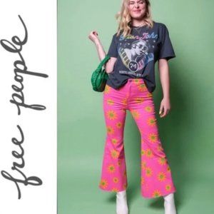 NWT Free People Youthquake Printed Crop Flare Jeans Pink Floral Pants High Rise